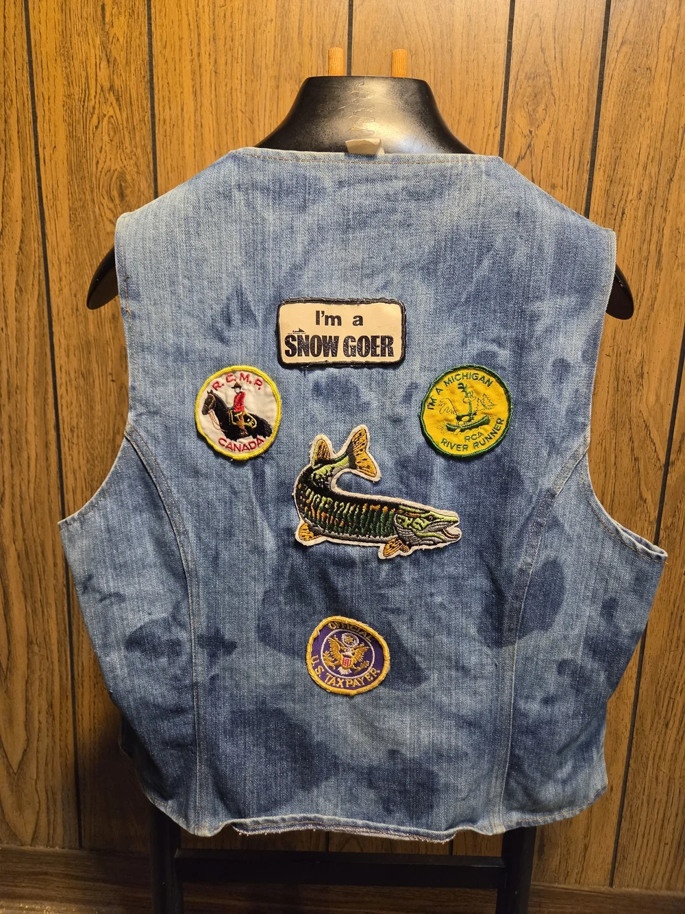 Vintage 70s Denim Vest With 11 Patches Masons Outdoor Hunting Fishing Large